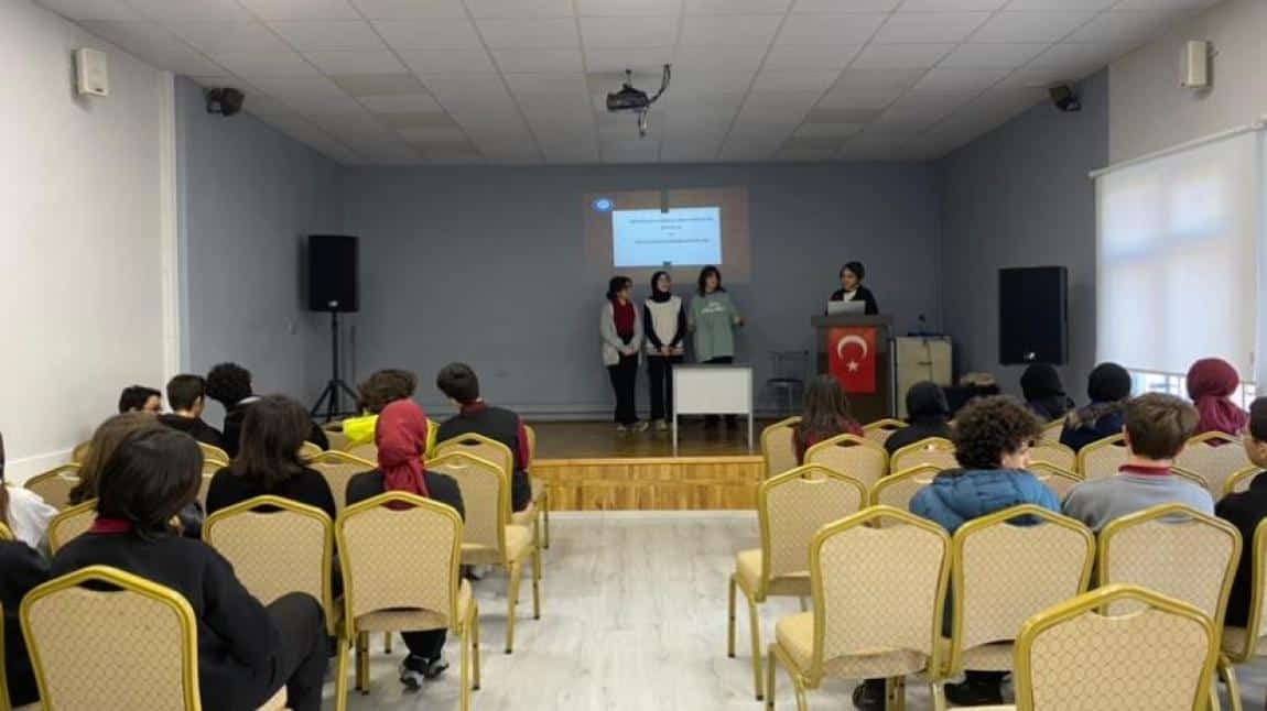 Bilimsel Araştırma ve Proje Hazırlama Kulübü öğrencilerine TÜBİTAK ve TEKNOFEST projeleri hazırlama teknikleri ile ilgili bilgilendirme semineri düzenlendi.